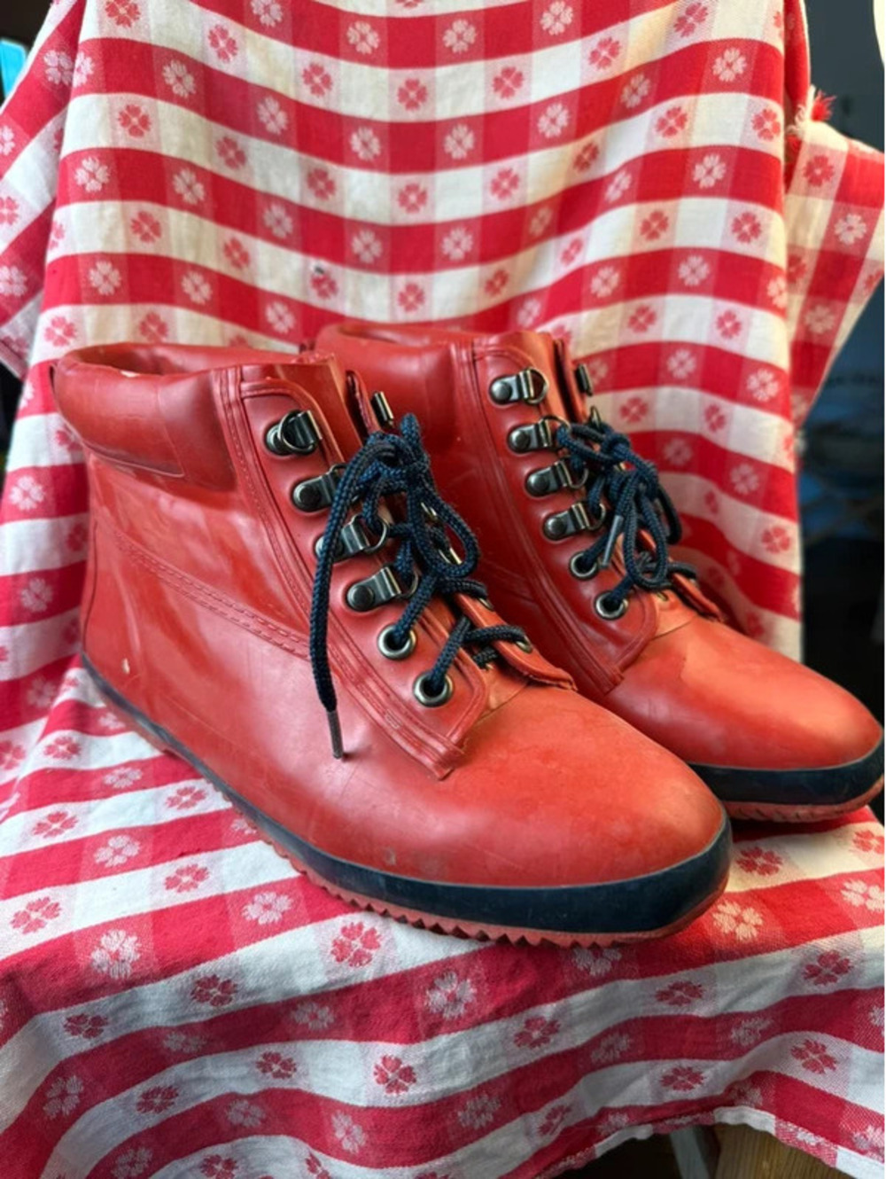 Vintage Eddie Bauer red duck boots size women’s 9